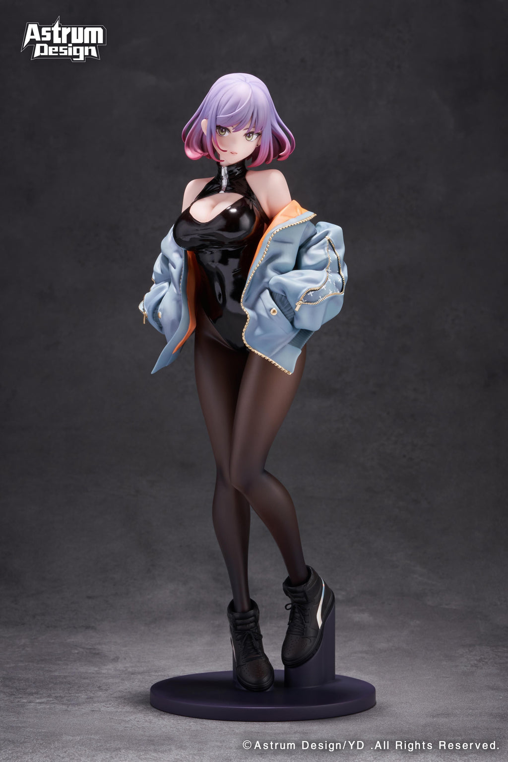 AstrumDesign Sneakers × High-Slit Couture × Face Mask LUNA Figure