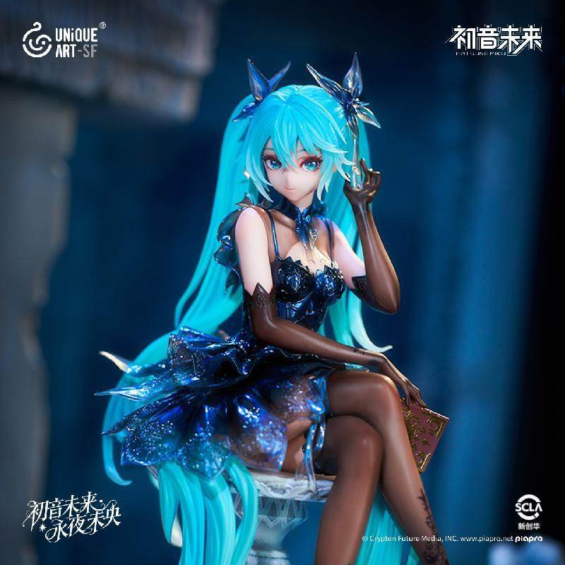 Pre-order UNiQUE ART VOCALOID Hatsune Miku: Eternal Night Never Ends Figure