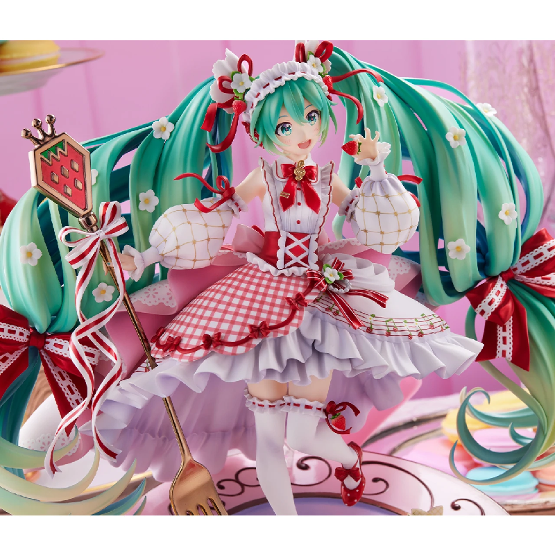Pre-order: GSC Hatsune Miku 15th Anniversary Strawberry Cake Figure Limited edition