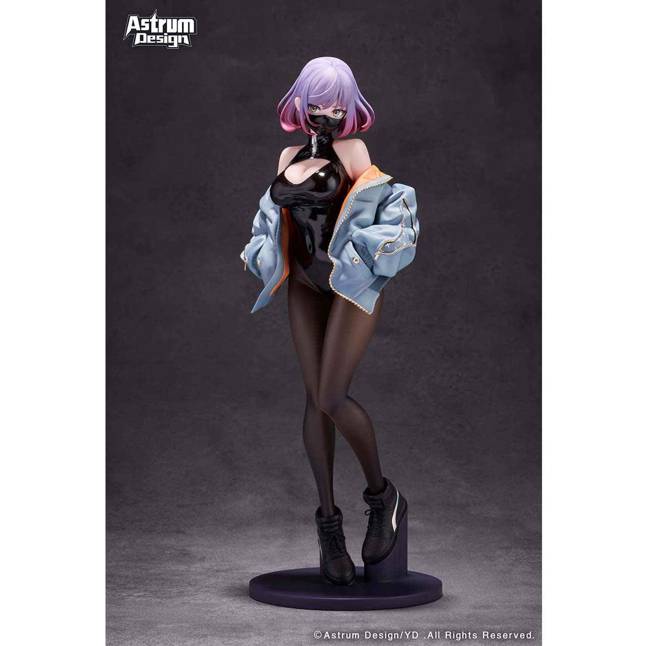 AstrumDesign Sneakers × High-Slit Couture × Face Mask LUNA Figure