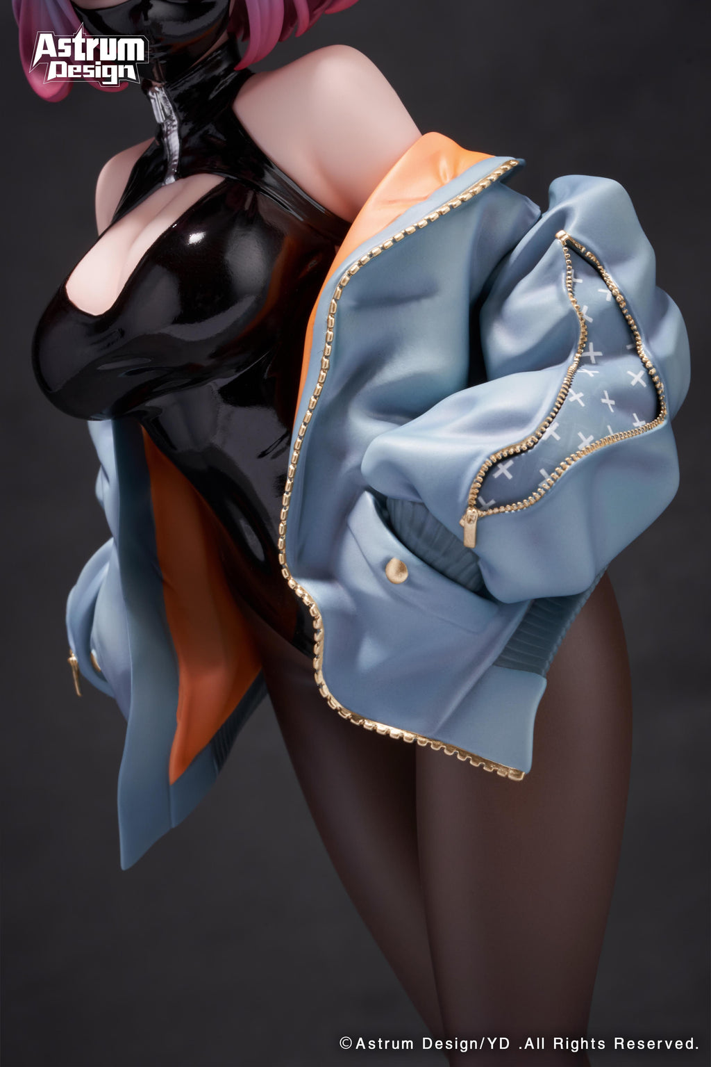 AstrumDesign Sneakers × High-Slit Couture × Face Mask LUNA Figure