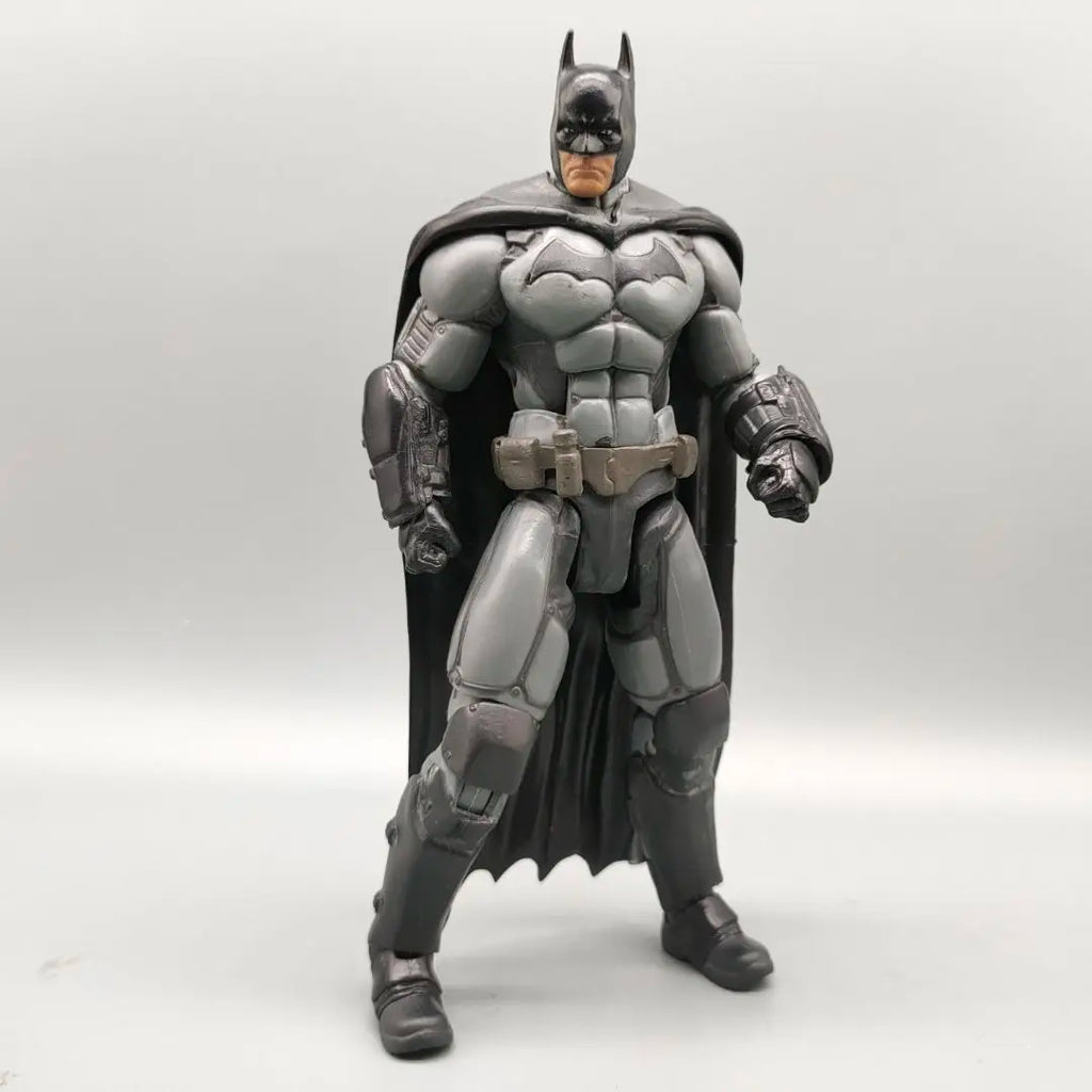 DCC Collectibles Ark-ham Origins Bat-Hero Armored 7" Action Figure