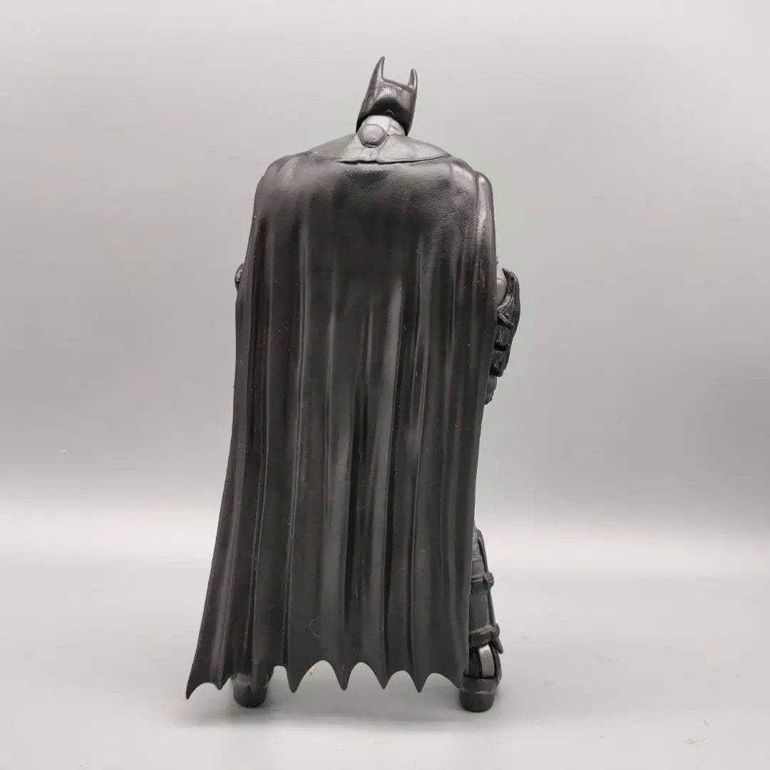 DCC Collectibles Ark-ham Origins Bat-Hero Armored 7" Action Figure