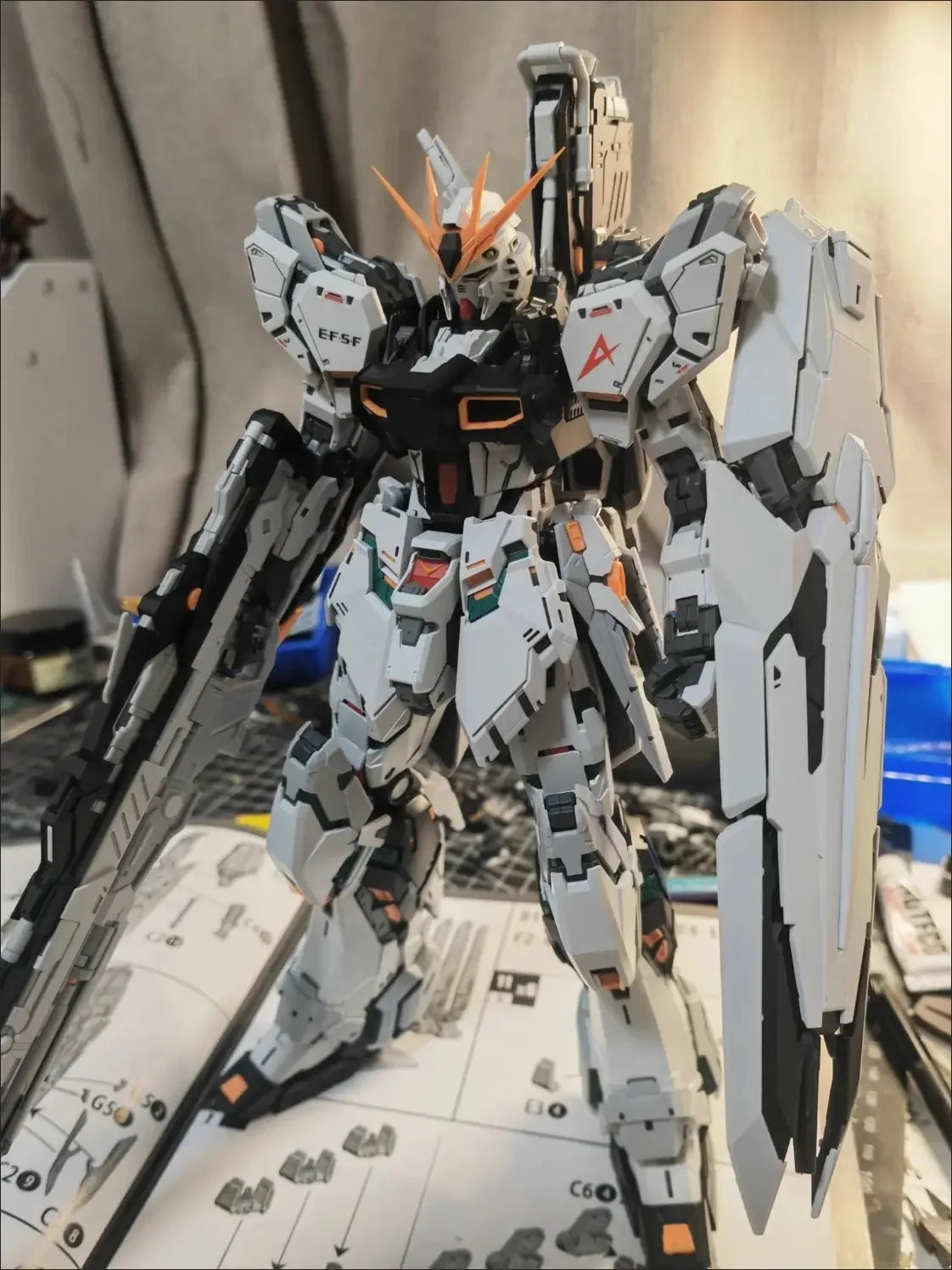 NONGCHANGZHU Model MG 1/100 RX-93 Nu Fighter CMM RX-93 v GK Assembly Model Kits Action Figure Plastic Robot model Toys