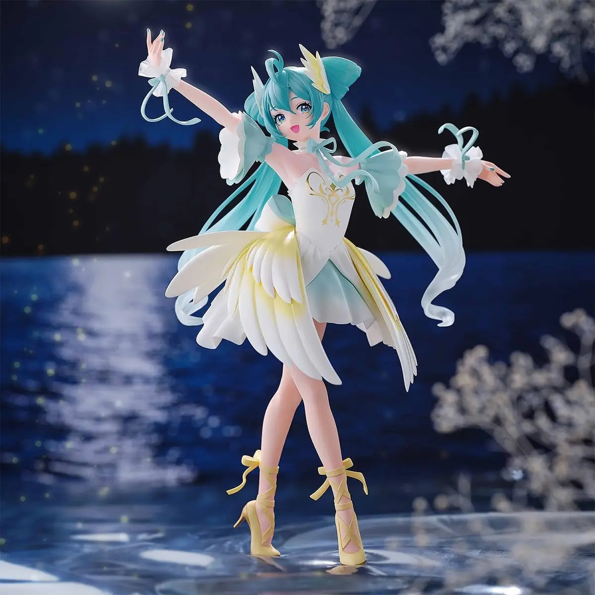 Judai Original Bandai Banpresto Vocaloid Hatsune Miku Classical Tuning Swan Lake Evolve PVC Action Figure Model Toys