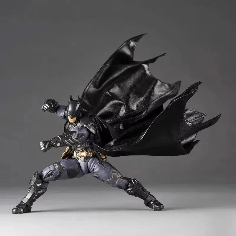 New Factory Kaiyodo Amazing Yamaguchi Revoltech Batman Arkham Knight Ver Movie Action Figures Collection Ko Model Custom Toy