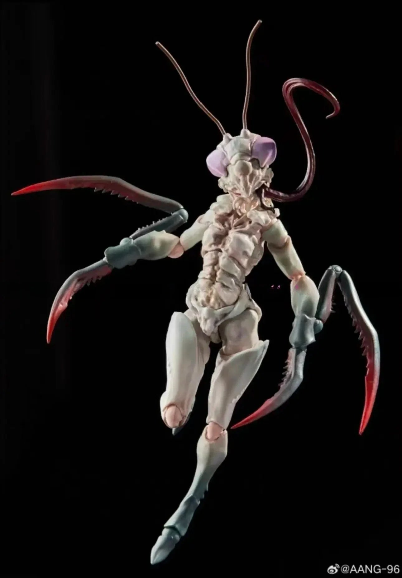 In Stock SEXY ICE 2019 B0127 MANTIS Movability Model Toys Collection ARTIFICIAL INVOLUTION VERMIN Series Mantis Mobile Suit Girl