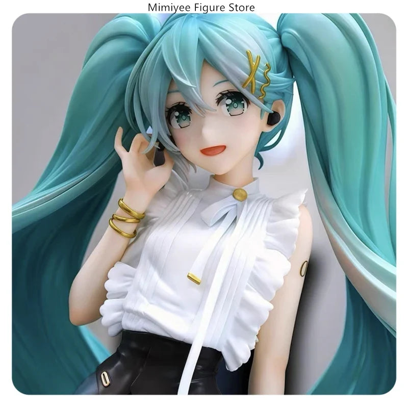 Hatsune Miku Casual Wear 27cm Standing Pose Anime Figure Model Statue Desktop Decoration Gift Collection