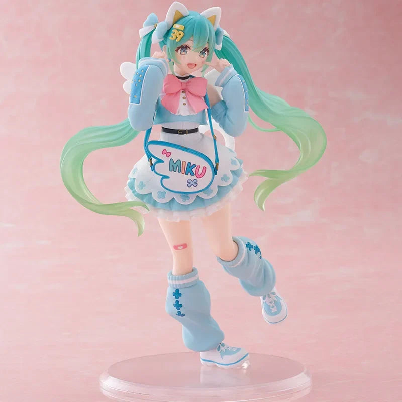 In Stock TAiTO Hatsune Miku Fashion Figure Fancy ~Cat Eat Ver.~ PVC 18CM Anime Action Figures Model Collection Toy