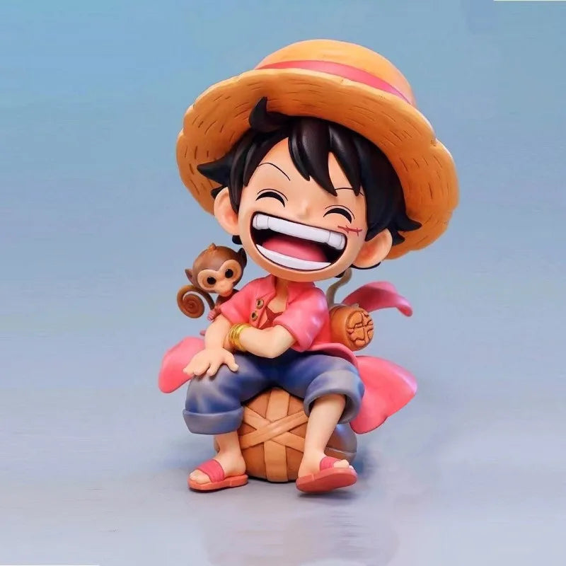 One Piece Navigation King Q sitting posture Luffy Solon Shan Zhi hand-made tide play doll model car ornaments