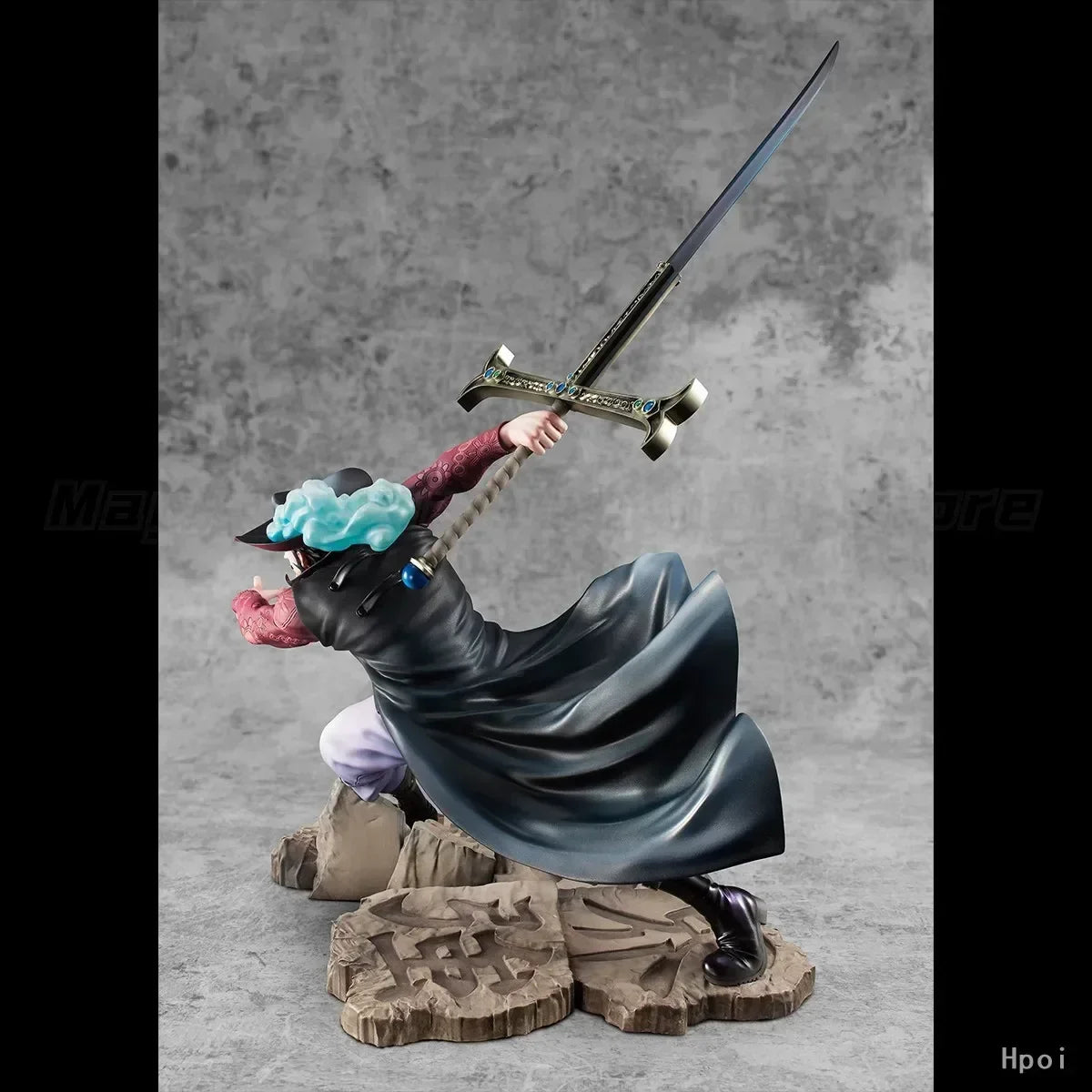 In Stock Original MegaHouse POP Maximum DRACULE.MIHAWK Mihawk Falkenauge Hawkeye Anime Character Model Figure Gift