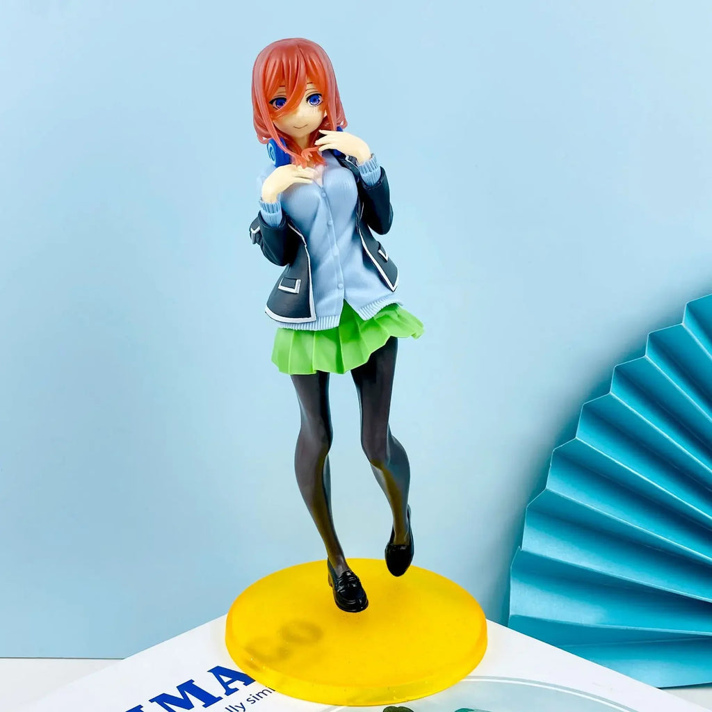 The Quintessential Quintuplets Anime Figures Nakano Ichika Nino Itsuki School Uniform Standing Static Collection 20CM PVC Toy