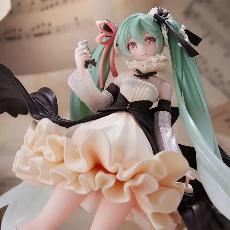 Hatsune Miku Figure Singer Action Model for Desktop Ornaments Collectible Ban Chu Yin Shou Two-Dimensional Beautiful Girl Toy
