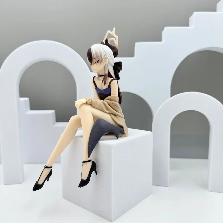 Anime Blue Archive Kayoko Figure Hooded Sweatshirt Kayoko Onikata Figure Beautiful Girl Standing Posture Figurine PVC Toys Gifts