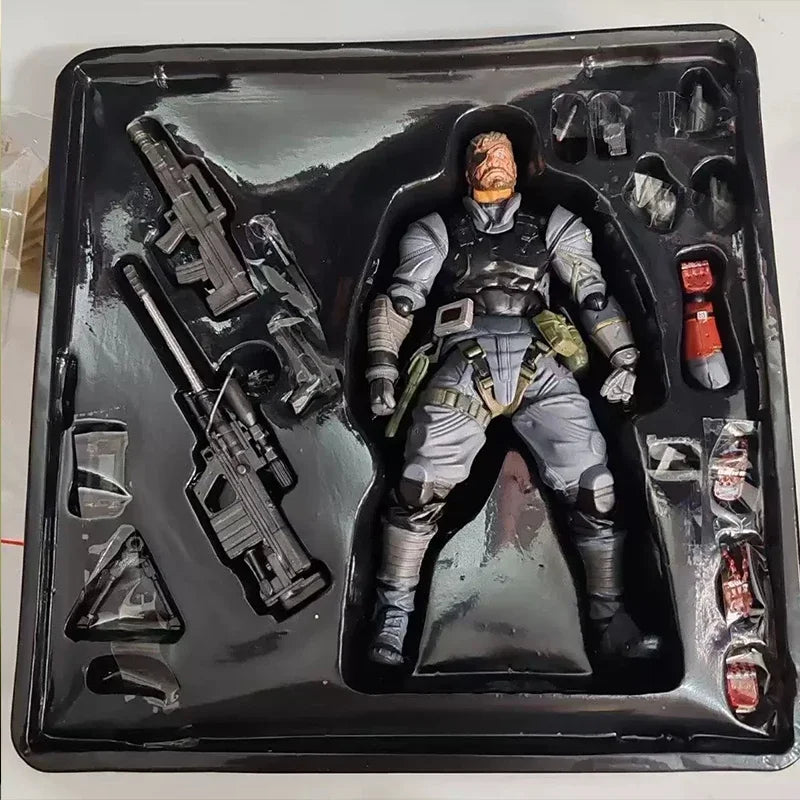 Kaiyodo Metal Gear Solid V Snake Action Figure Revoltech The Phantom Pain Snake Figurine PVC Collection Ornament Model Toys 15cm