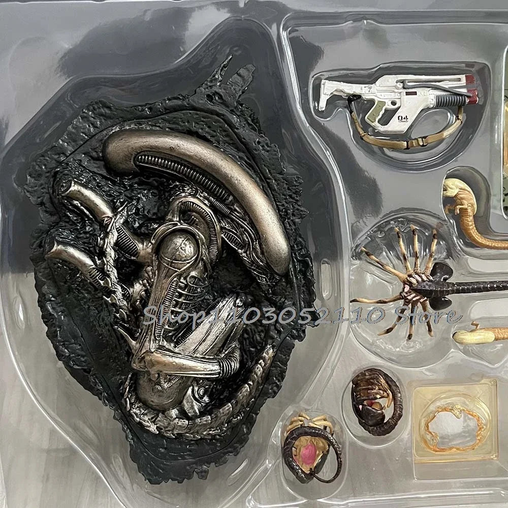 NECA Alien Romulus Accessory Action Figure Alien Romulus Kit Horror Anime Figure Model Decoration Christmas Gift