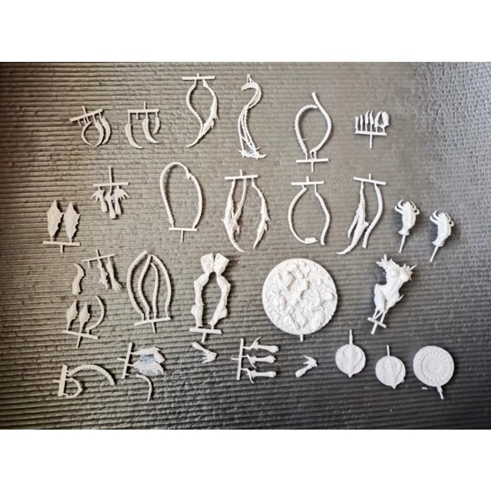 180mm Demon Mother Resin Soldier White Model Resin Figures Model Warrior 3D Printing Unassembled Unpainted Self-assembly Craft