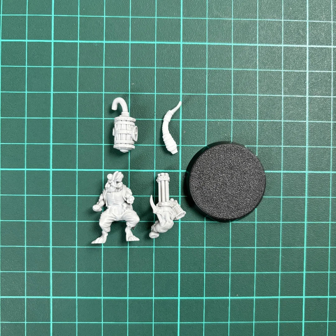 28MM Resin unpainted model Kit, Fantasy theme Mouse machine Gunner, unassembled and unpainted GK,1180W
