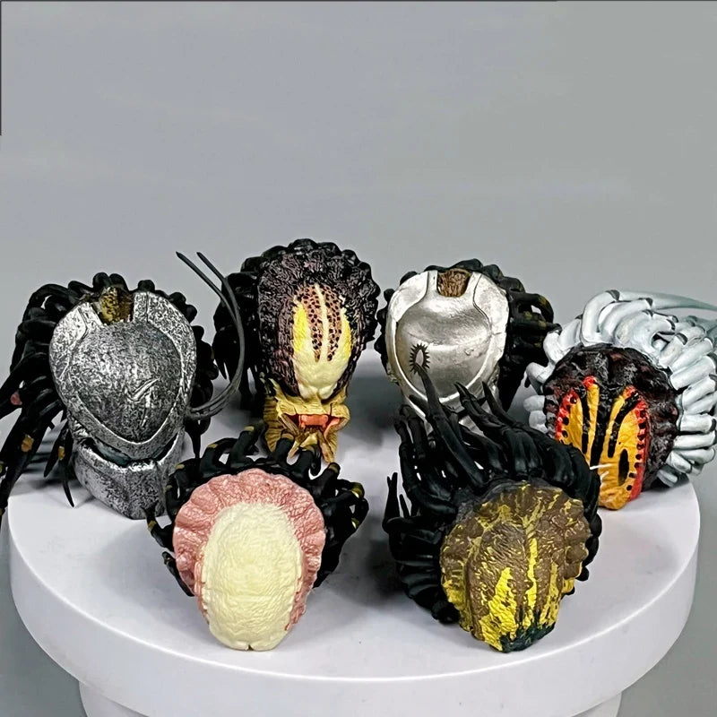 NECA Alien Vs Predator 7 Inch Action Figure  Body Model DIY Assembly Fighting Dog Toy Collectible Statue PVC Material