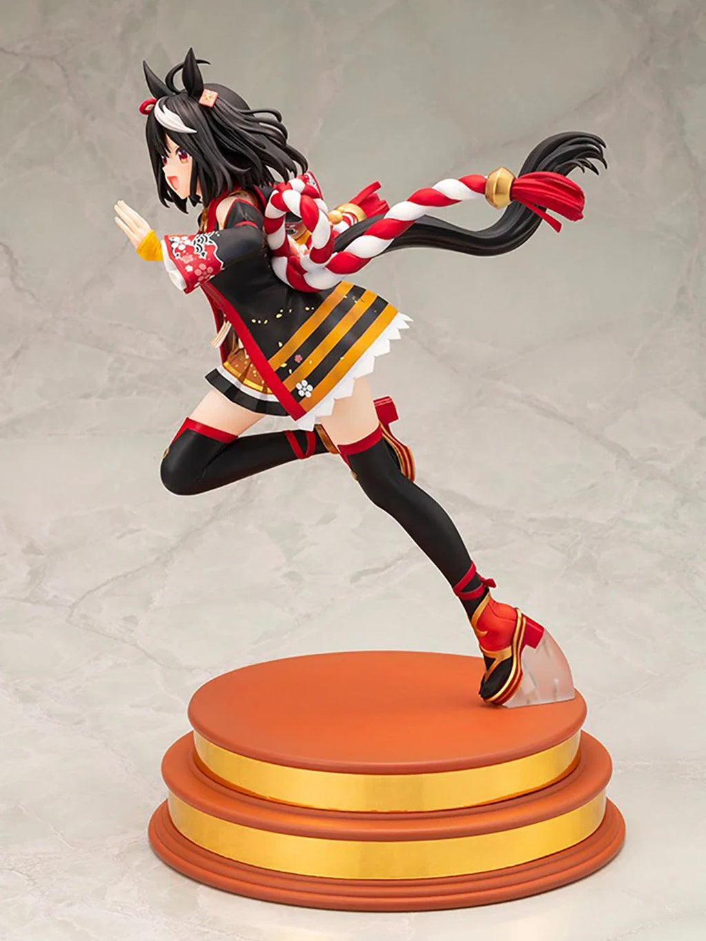 In Stock Original Kotobukiya Prepainted Umamusume: Pretty Derby Kitasan Black Outrunning The Encroaching Heat 1/7 H=295mm Figure