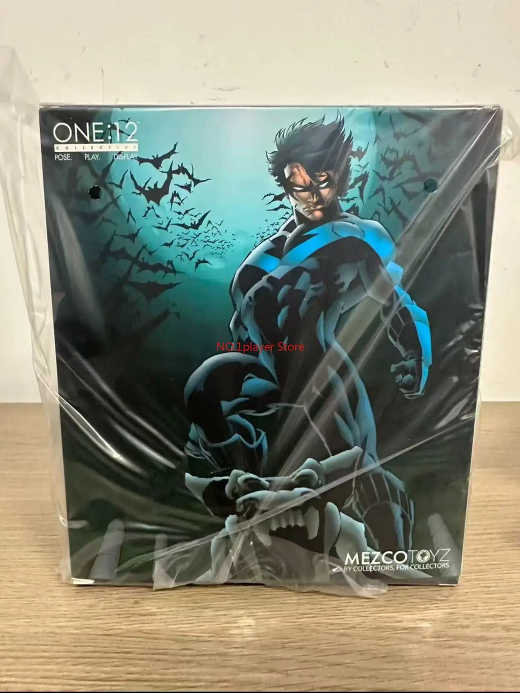 MEZCO Ant ONE:12 Batman Animation Nightwing Nightwing Actionfigur