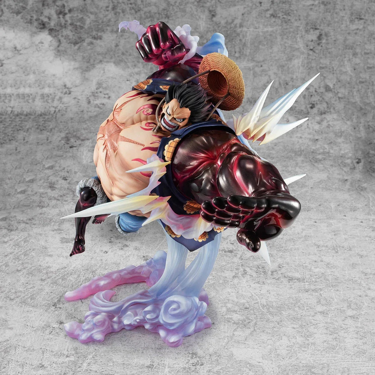 In Stock One Piece Monkey D. Luffy Gear 4 Bouncy Man Megahouse POP SA-MAXIMUM Collectible Ornaments Boxed Brand Toy Gifts