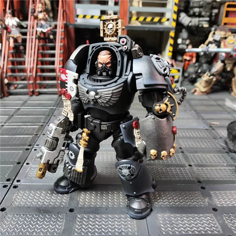 【In Stock】JOYTOY 1/18 Action Figure Warhammer 40K Iron Hands Captain in Terminator Armour  Toy