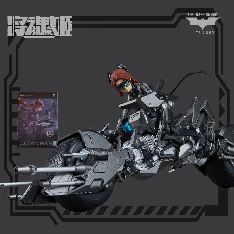 Original DC Series Cat Girl "Batman: The Dark Knight" Anime Action Doll Assembly Model Toy Collection Model Accessories Boys
