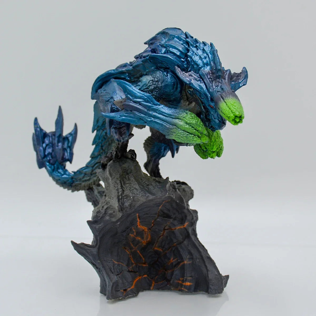 CFB Monster Hunter 4 Gore Magala Anime Figure Capcom Figure Builder Creator's Model Black Eclipse Wyvern Action Figure Doll Toys