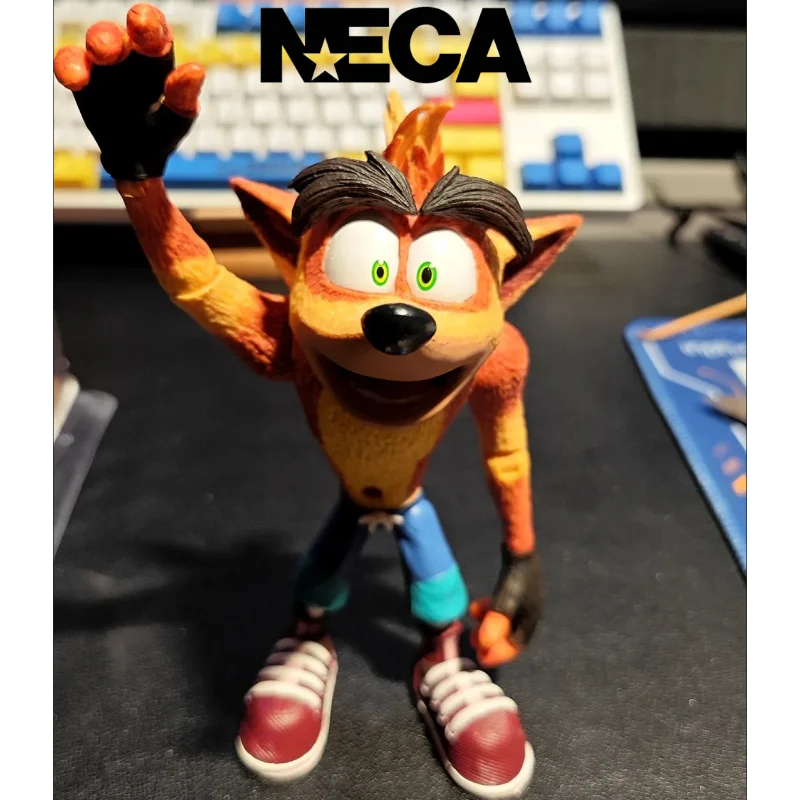 NECA Game Crash Bandicoot Figure Sane Trilogy Peripherals First 4 Gamepad Phone Controller Holder Room Decoration Toys Gift