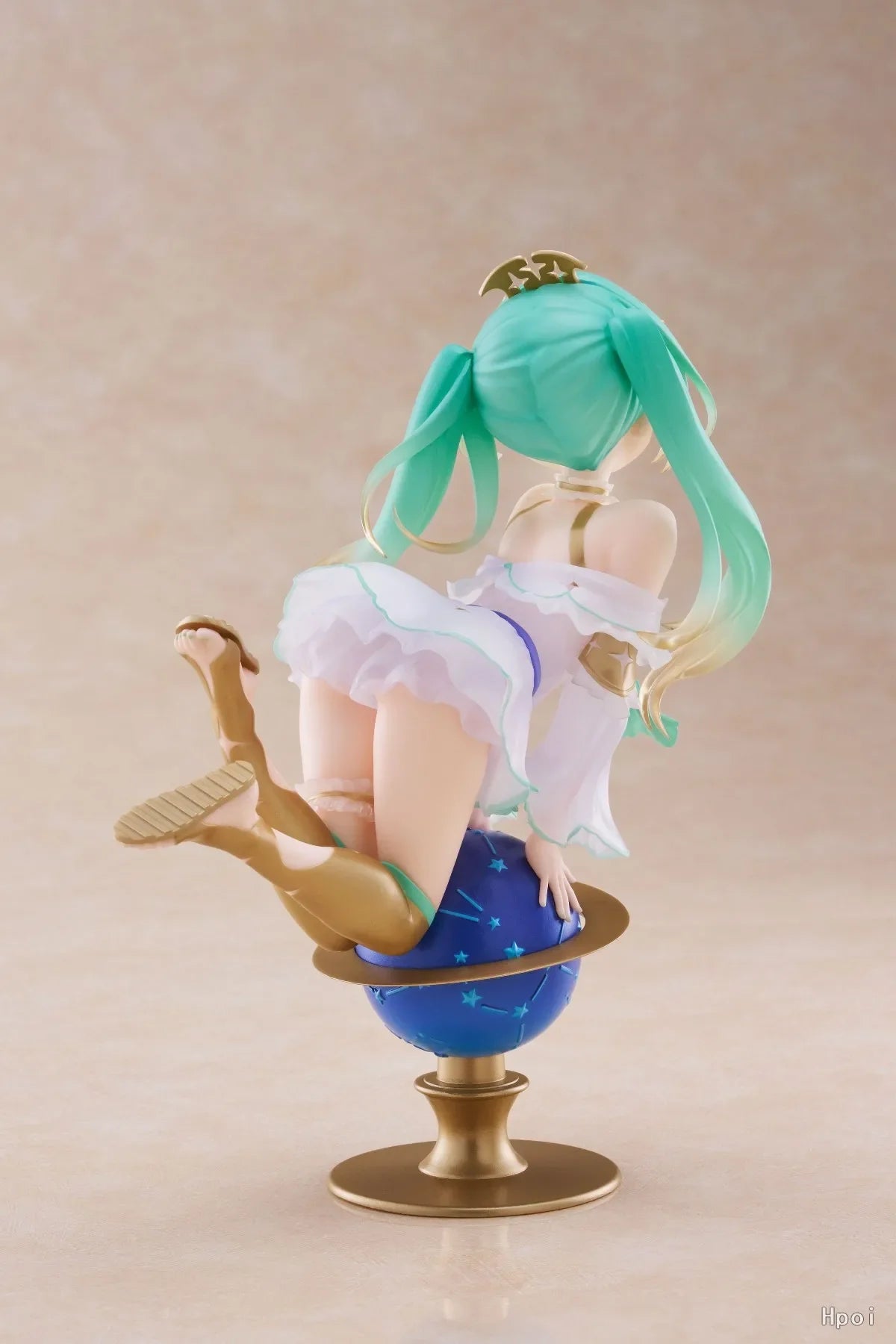 16CM Anime Hatsune Miku Figure Glittering Star ver 39th Anniversary Globe Scene Model Toy Gift Collection Action Figure PVC