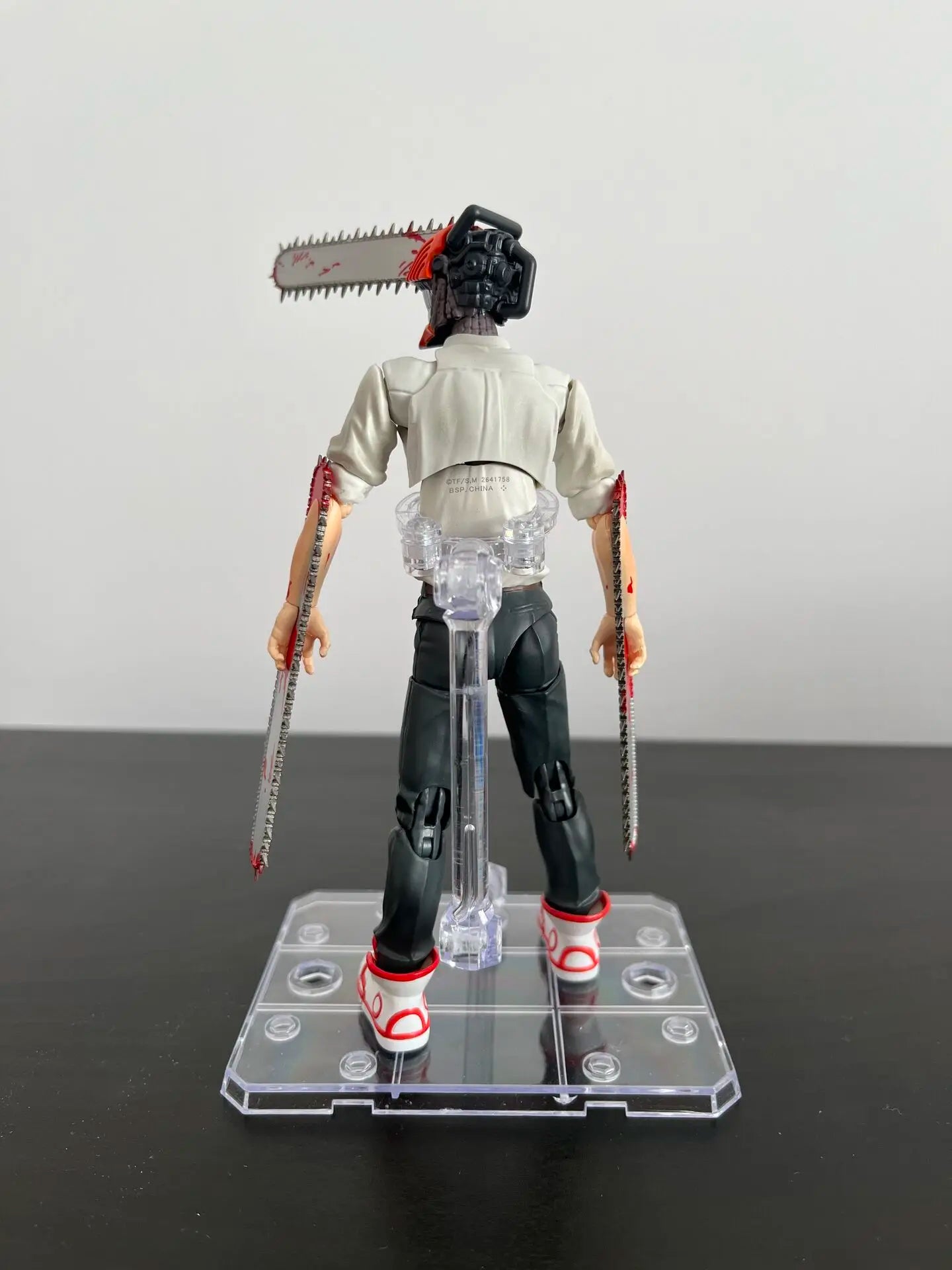 BANDAI 15CM Anime Chainsaw Man Figure Standing SHF Aciton Figure Replacement Face Hand Model Toy Doll Collection Gift PVC