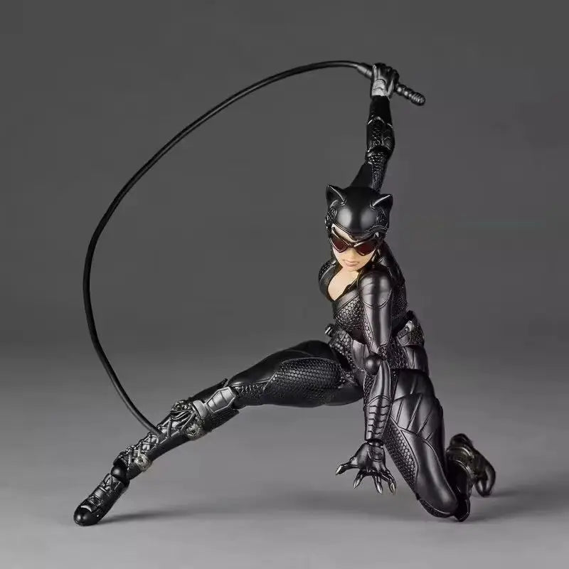 New Kaiyodo Revoltech Catwoman Dc Selina Kyle Batman Revoltech Amazing Yamaguchi Revoltech Series  Figure Model Figurine Toy