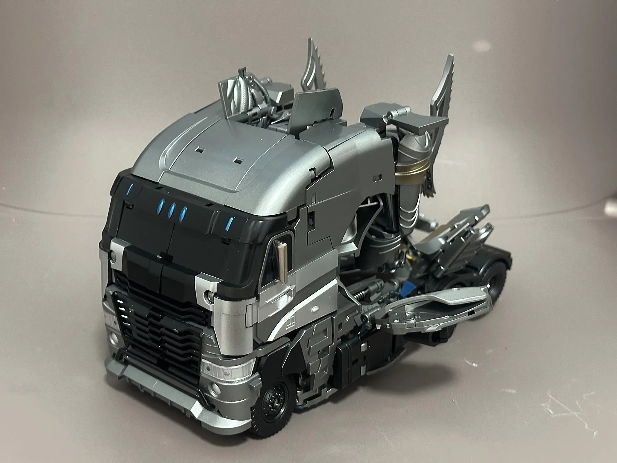 BMB Galvatron FL01 Deformation Robot KO UT R04 Transformation Toys BS04 Action Figure Model