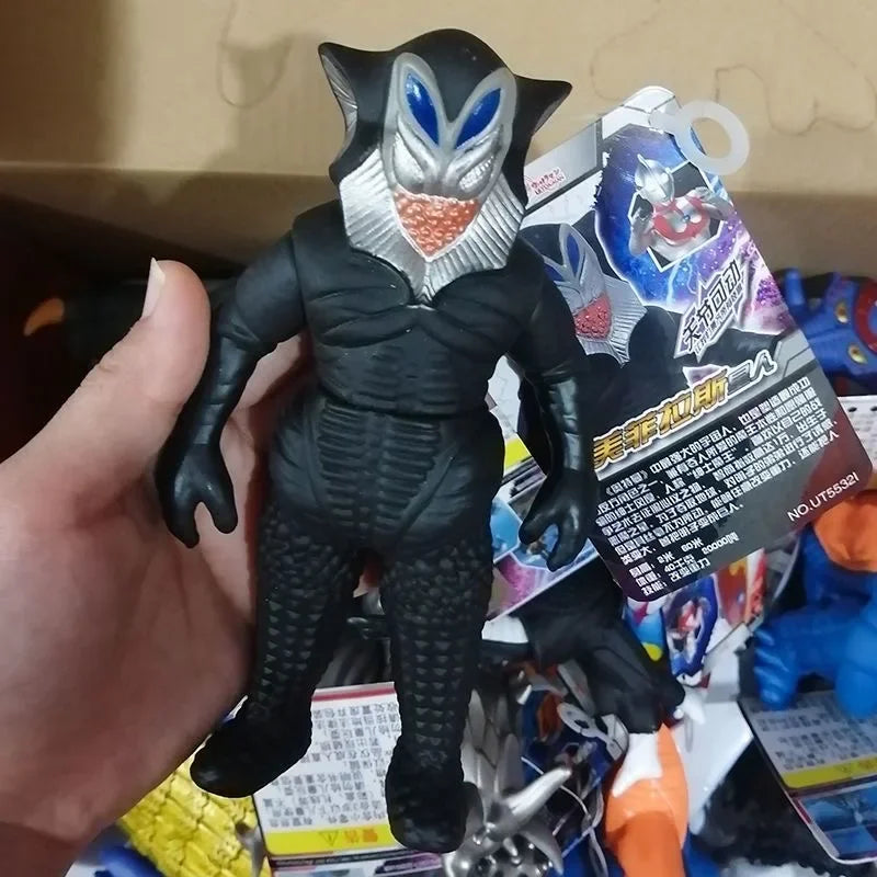 15cm Monster Kaiju Model Action figure Alien Hipporit Antlar Red king Zetton Tyrant Gomora Hipporit Altman Toy collection gift