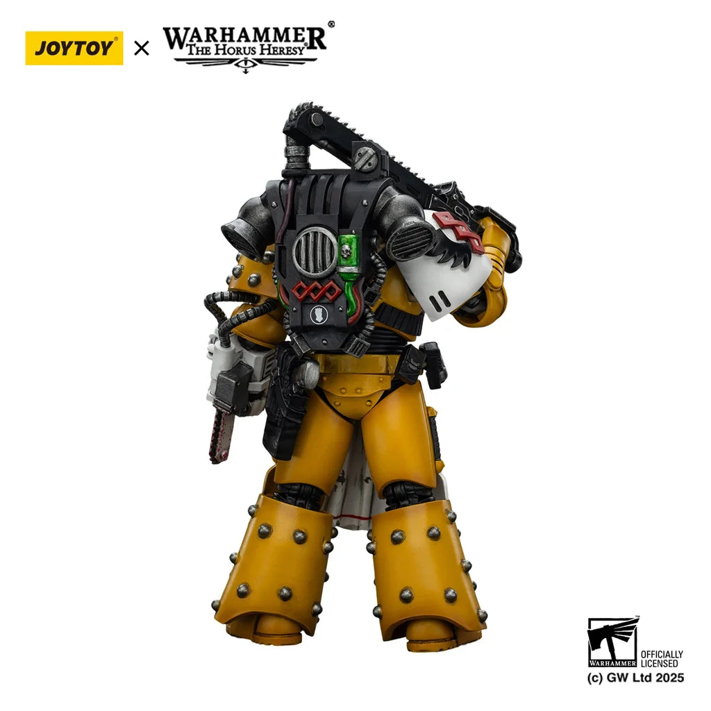JOYTOY Warhammer40K 1/18 Action Figure Imperial Fists Legion Apothecary figures Toys