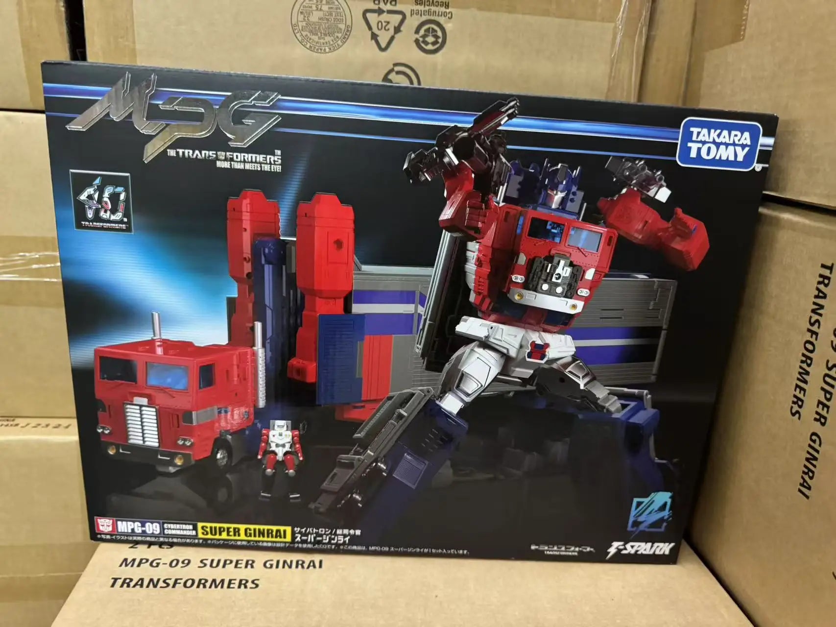 in stock TAKARA Transformed Toys MPG-09 Super Shen Renlai + Carriage OP Commander Action Figure Collection Gift Original box
