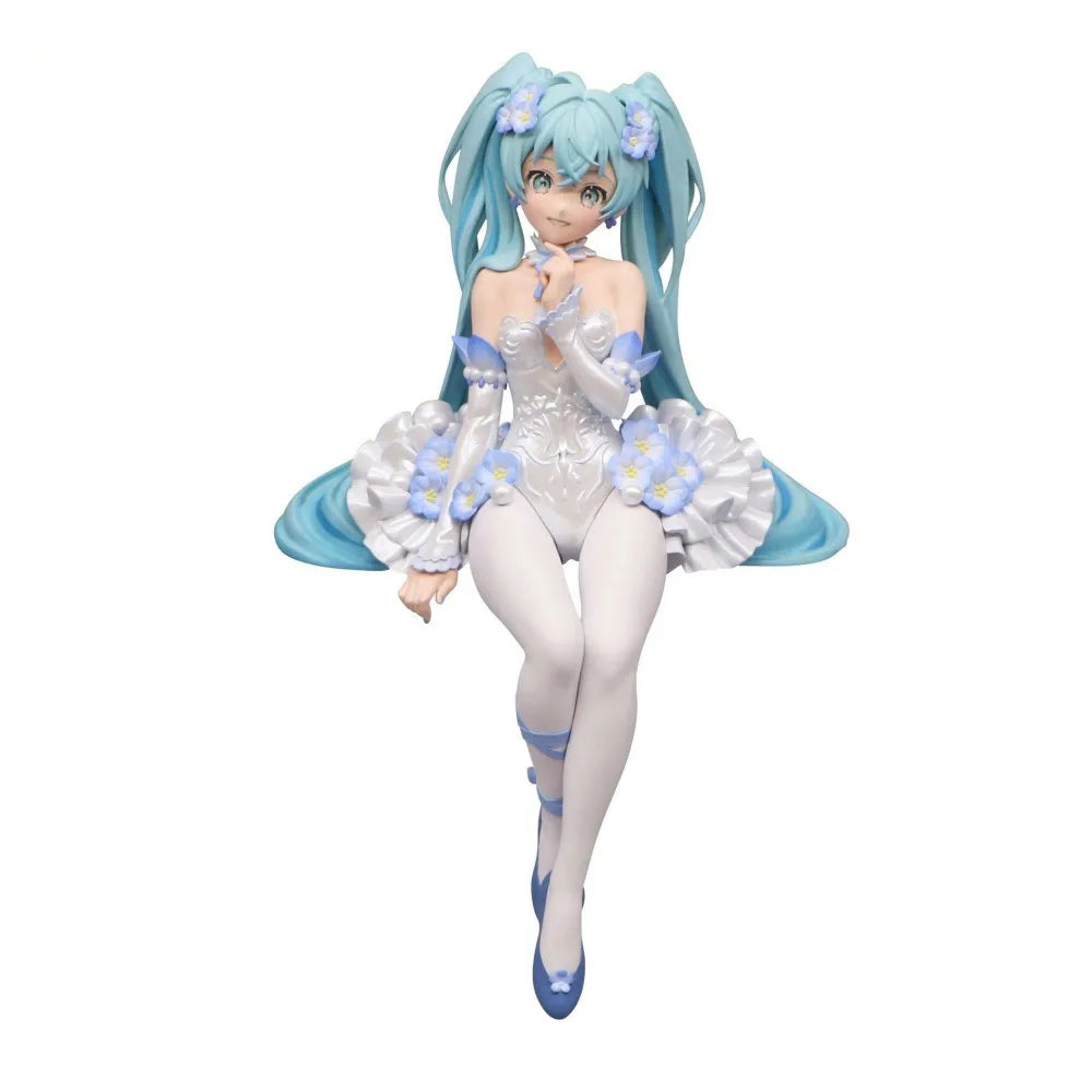 Neue Hatsune Miku Figur Rosa Schmetterlingsfee weißes Kleid sitzend Nudeln PVC Modell Spielzeug Kuchen Heimdekoration Sammelgeschenke
