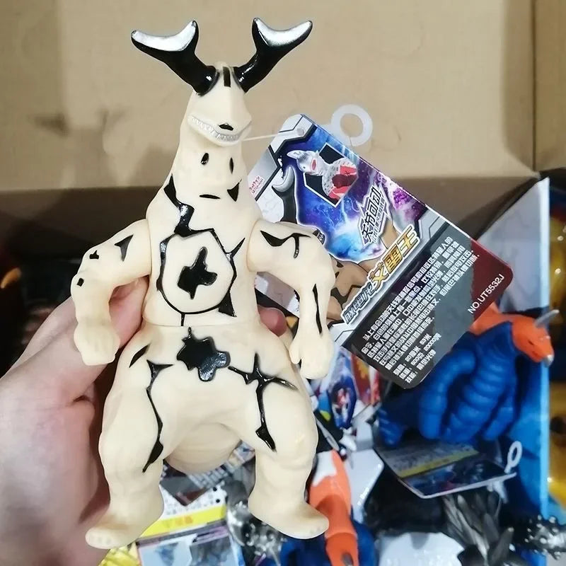 15cm Monster Kaiju Model Action figure Alien Hipporit Antlar Red king Zetton Tyrant Gomora Hipporit Altman Toy collection gift