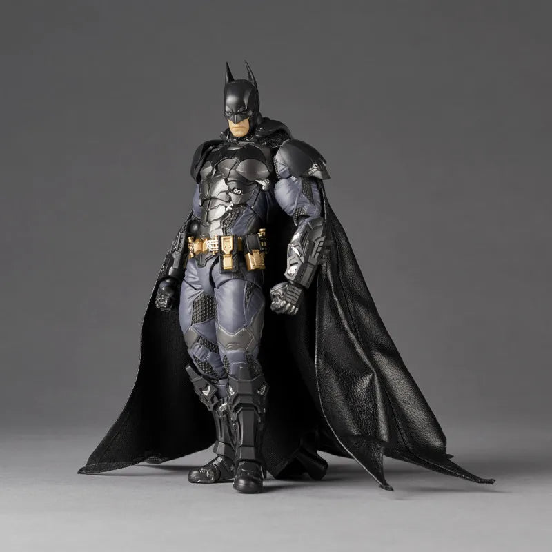 100% Original Kaiyodo Batman Arkham Knight Amazing Yamaguchi Revoltech NR038 Batman Genuine In Stock Figure Model Toys