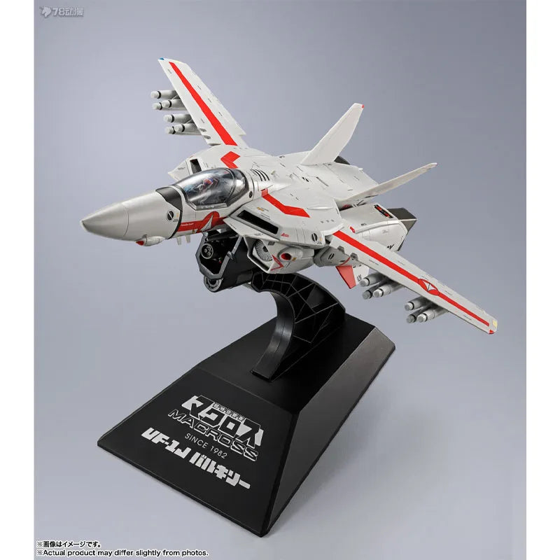 Bandai Original  Action Figure DX Super Alloy VF-1J Valkyrie (Ichijo Hikaru's Aircraft)‑Store Limited Edition‑ Action Toys Boys