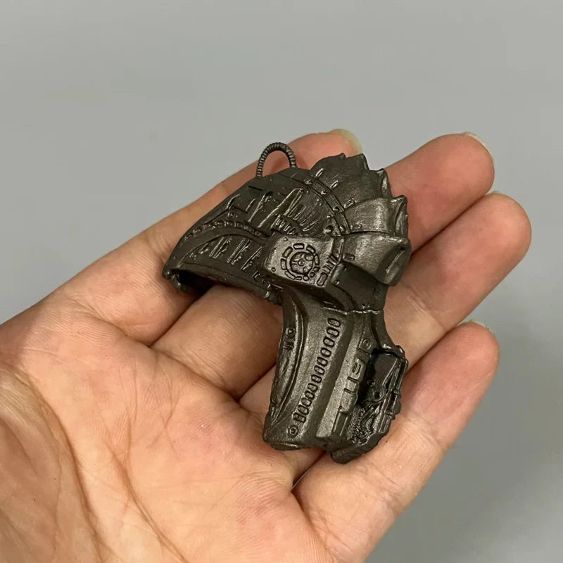 NECA Alien Vs Predator 7 Inch Action Figure  Body Model DIY Assembly Fighting Dog Toy Collectible Statue PVC Material