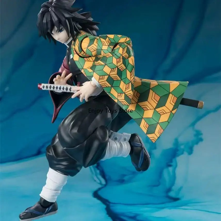 In Stock Bandai SHF Demon Slayer: Blade of Demon Slayer: Water Pillar: Breath of Water Tomooka Yoshiaki Can Use A Model