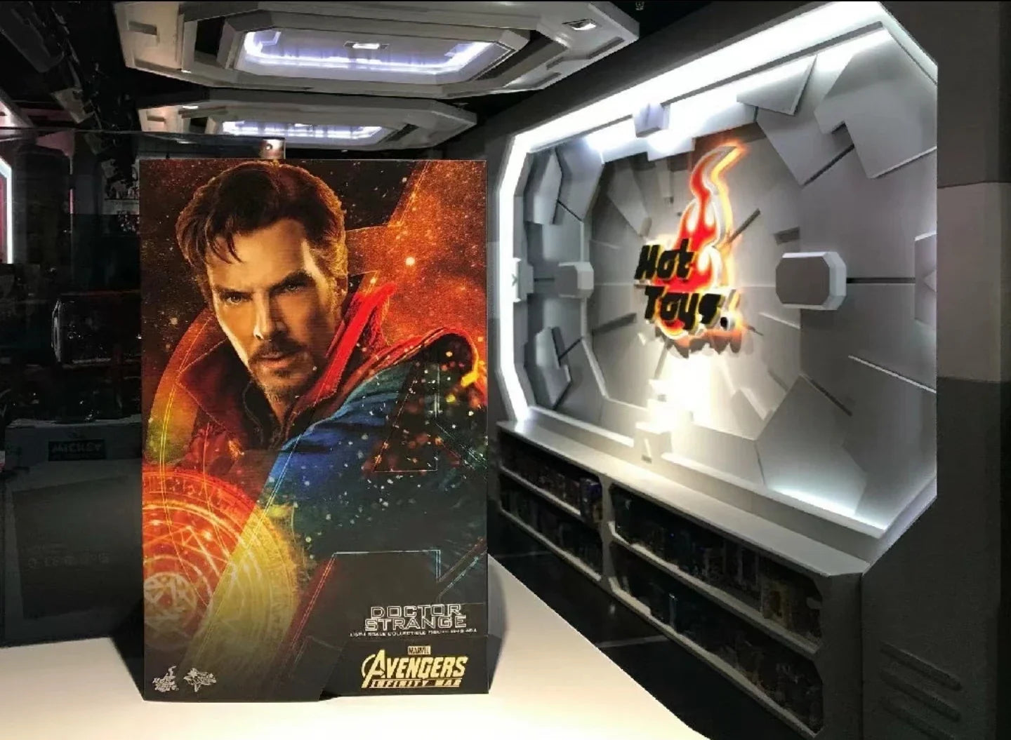 【MT】Hot Toys MMS484 Marvel "Avengers 3: Infinity War" Doctor Strange 1:6 Scale Collectible Doll Genuine Movable Model Toy