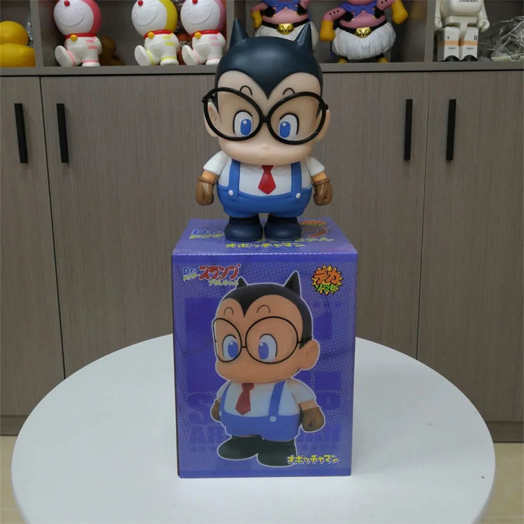 16cm Arale Anime Figure Special Edition Dr Slump Cartoon Stupid Superman Little Child Kawaii Statue Doll Decoration Kid Toy Gift