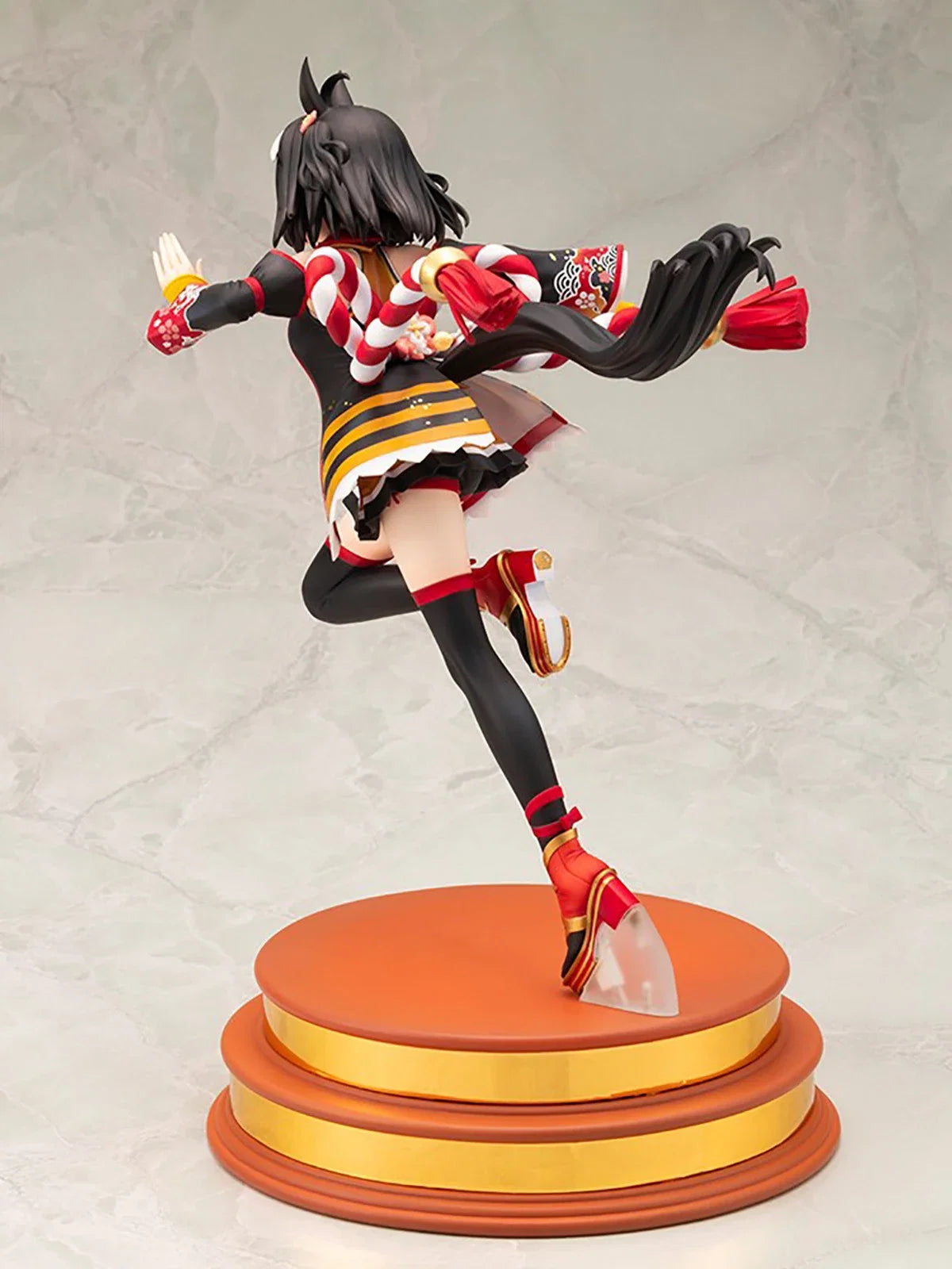 In Stock Original Kotobukiya Prepainted Umamusume: Pretty Derby Kitasan Black Outrunning The Encroaching Heat 1/7 H=295mm Figure