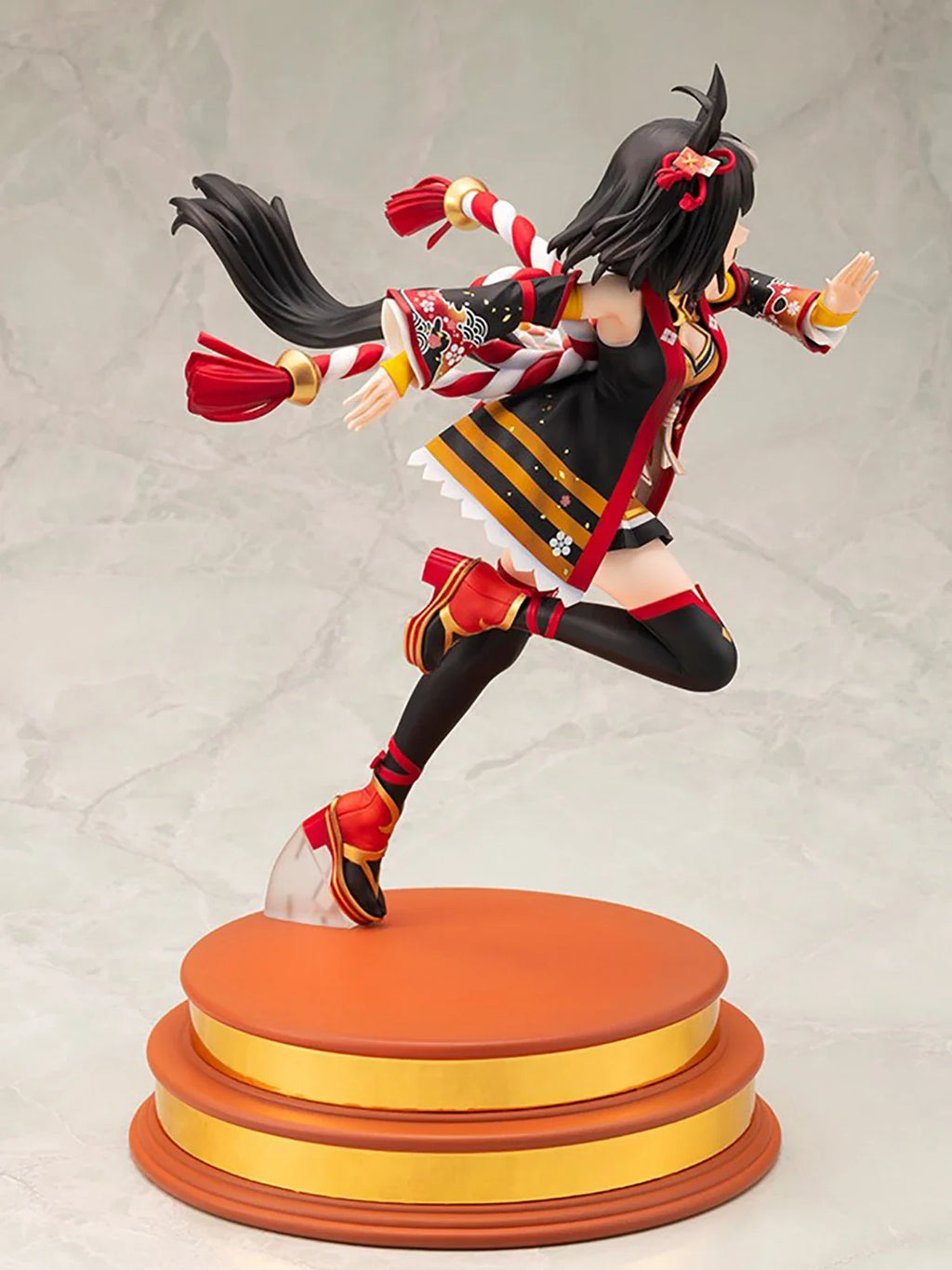 In Stock Original Kotobukiya Prepainted Umamusume: Pretty Derby Kitasan Black Outrunning The Encroaching Heat 1/7 H=295mm Figure