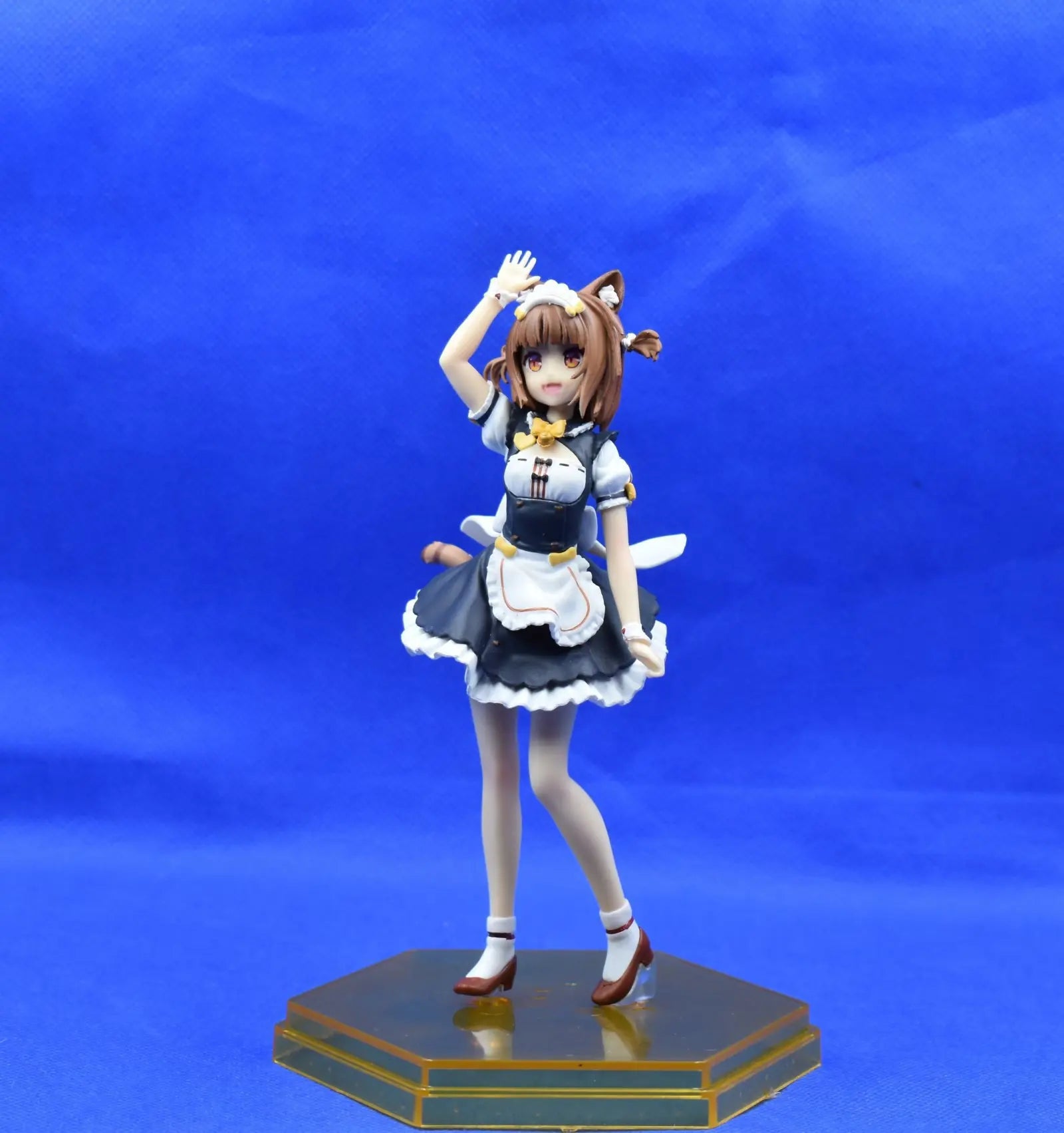 19CM Anime Nekopara Coconut Figure Standing Maid Outfit Ver Anime Azuki Model Toy Gift Collection Action Figure PVC