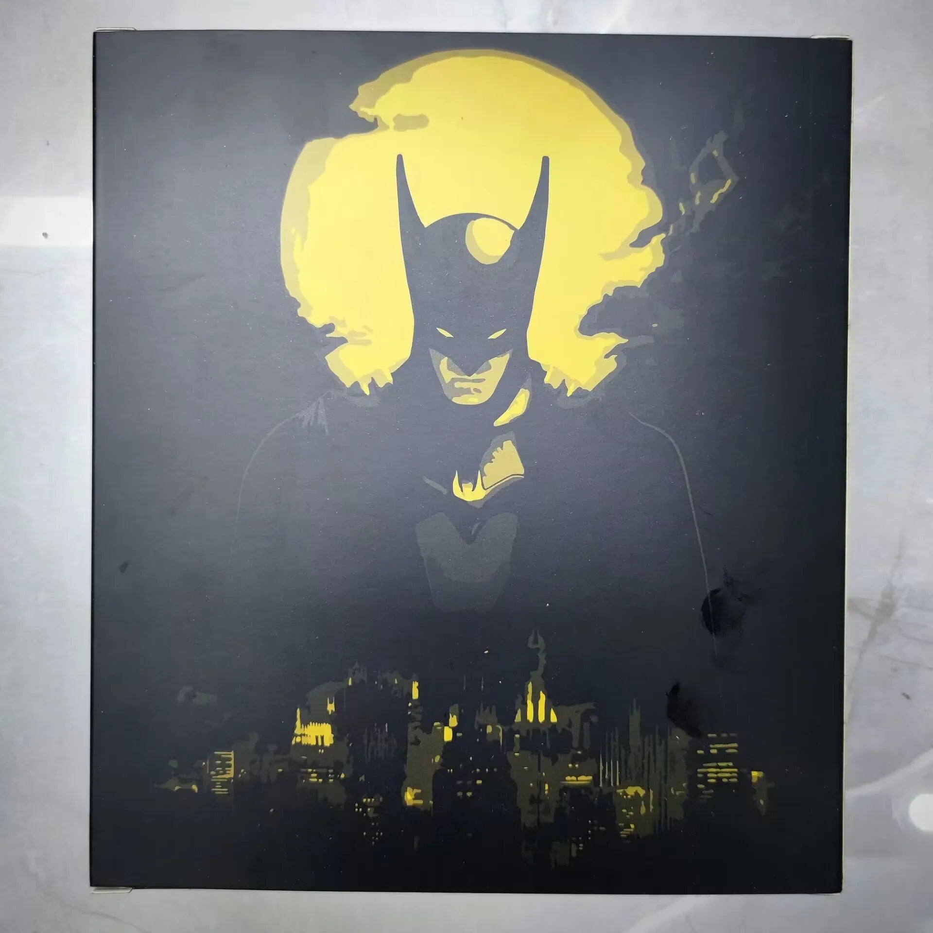 Mezco One 12 Bat-Hero Ascending Knight Vollschwarz 6" Actionfigur in Box