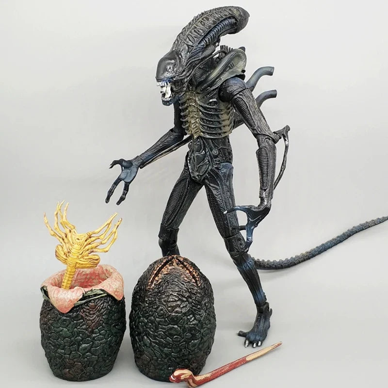 7-Inch Alien Vs. Predator: Xenomorph Dog & Predator Warrior - Covenant Edition Articulated Figure Set
